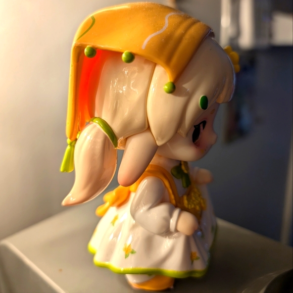 🌟Buy 2 Get 1 FREE Designer Figure 'Ruby' 'Fragrans'' Confirmed collectible - Picture 2 of 8